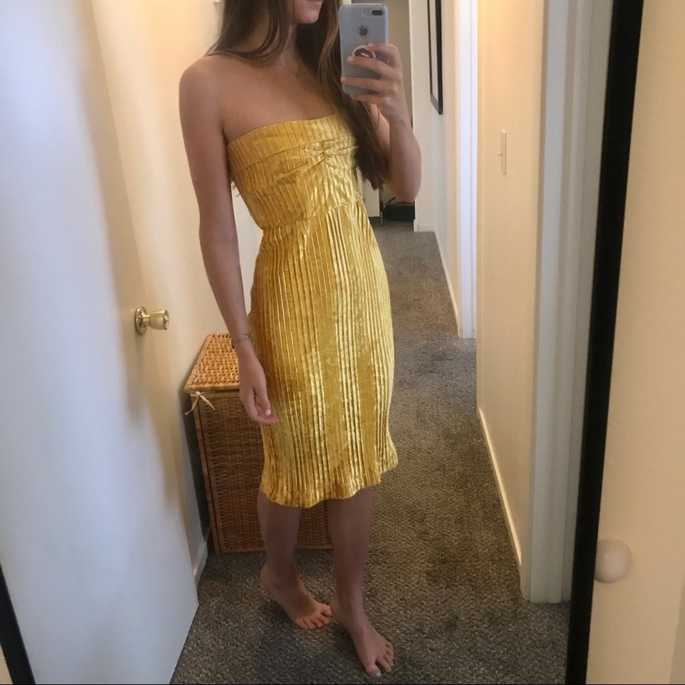 Alyona Midi Dress in Saffron Yellow By NBD